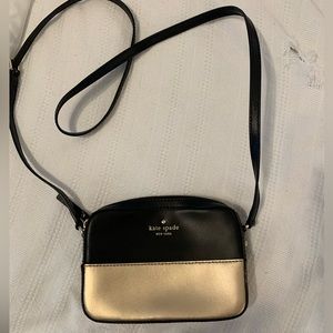 Kate Spade Black and Gold crossbody purse